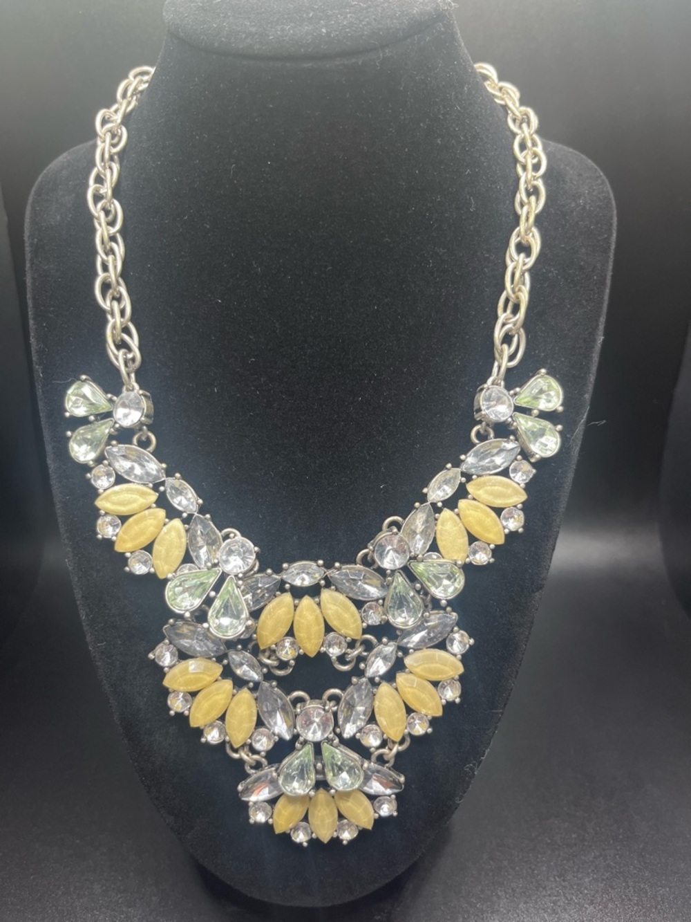 Lee Angel Statement Bib Necklace Crystal Rhinestone Yellow Green Silver Tone
